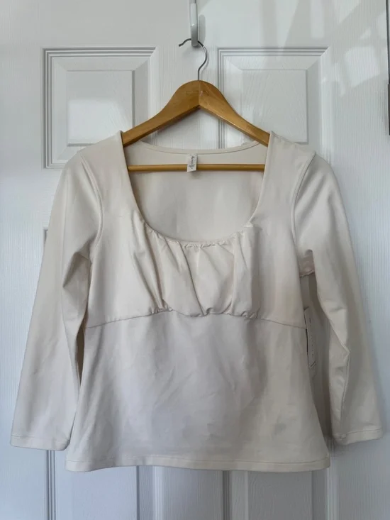 NWT Athleta Shanti Scoop Top - White Sz M - Picture 3 of 6